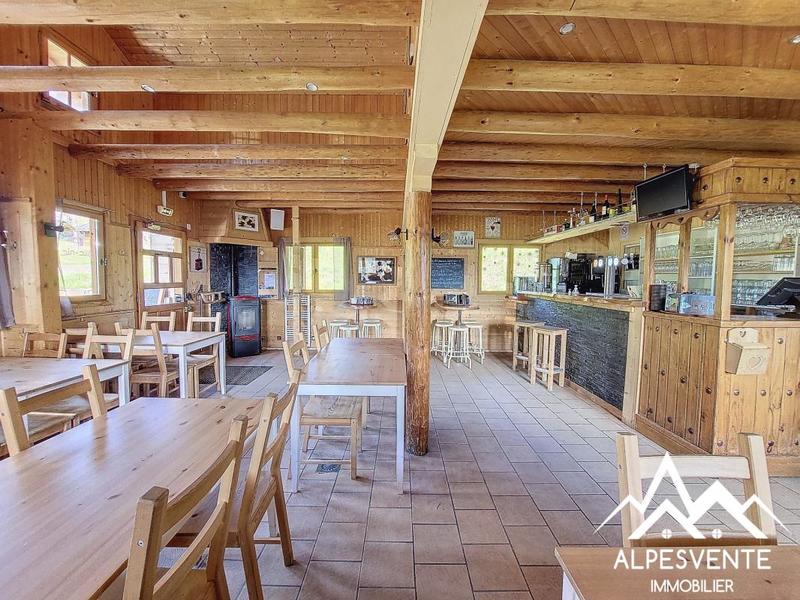 Châlet - 179 m² - 8 pièces