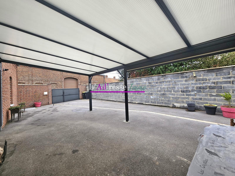 Maison traditionnelle - 194 m² - 9 pièces