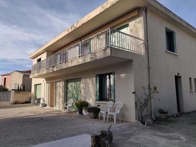 Maison - 180 m² - 5 pièces