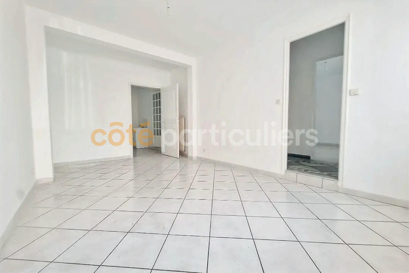 Maison - 195 m² - 10 pièces