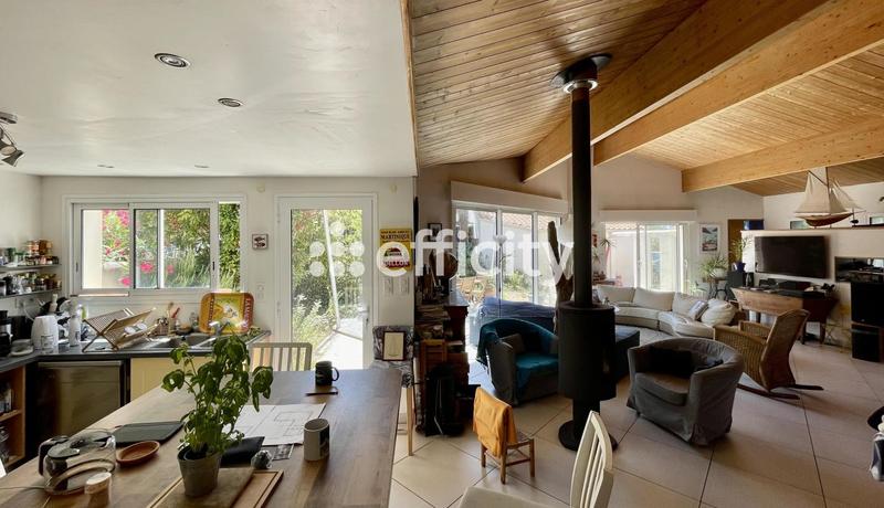 Maison - 161 m² - 5 pièces