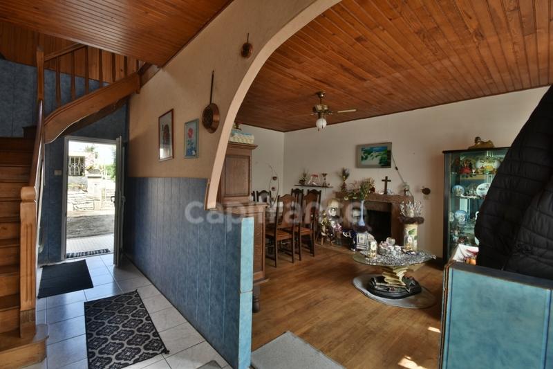 Maison de village - 94 m² - 5 pièces