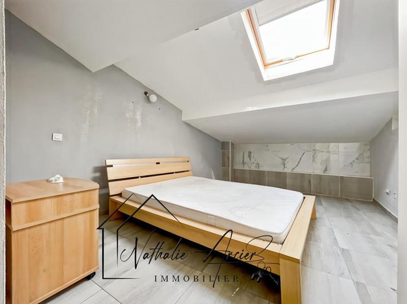 Maison - 92 m² - 5 pièces