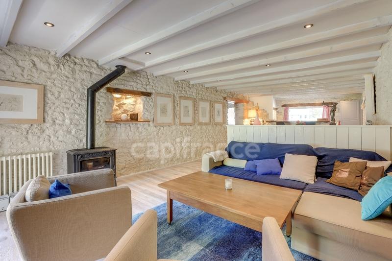 Maison - 267 m² - 8 pièces