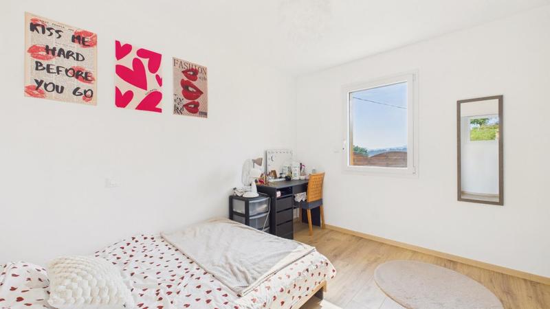 Maison - 95 m² - 4 pièces