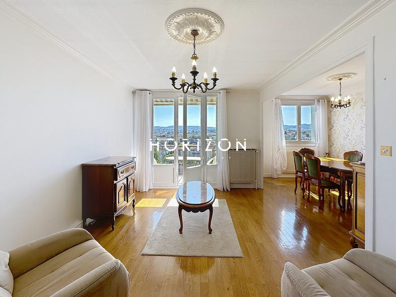 Appartement - 80 m² - 4 pièces