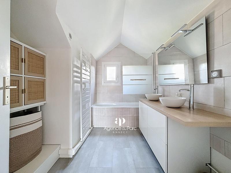 Maison - 96 m² - 4 pièces