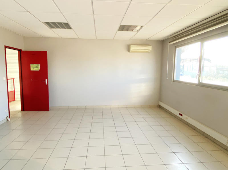 Local d'activités - 870 m²