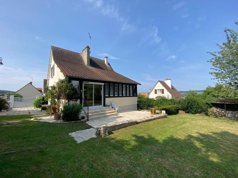 Maison traditionnelle - 106 m² - 4 pièces