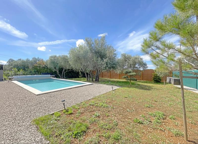 Maison - 93 m² - 5 pièces