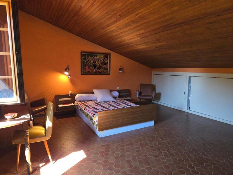 Propriété - 320 m² - 9 pièces