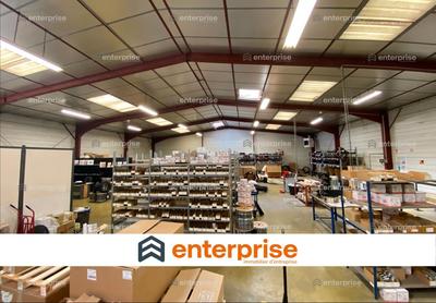 Local d'activité / Entrepôt - 450 m²