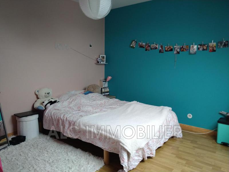 Maison - 176 m² - 9 pièces