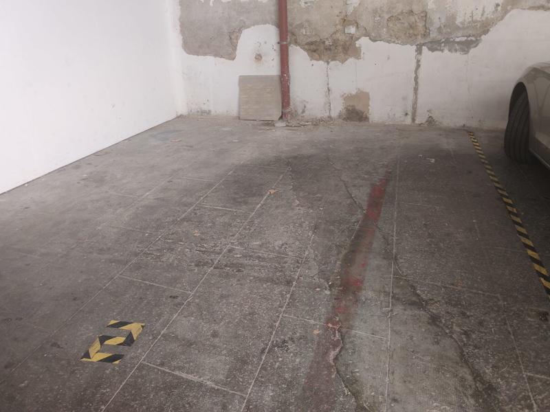 Parking / Garage - 12 m²