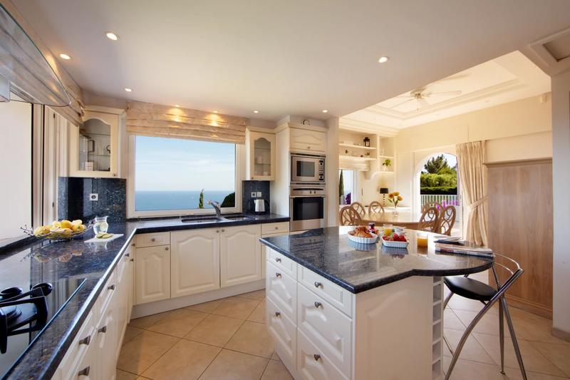 Villa - 231 m² - 6 pièces