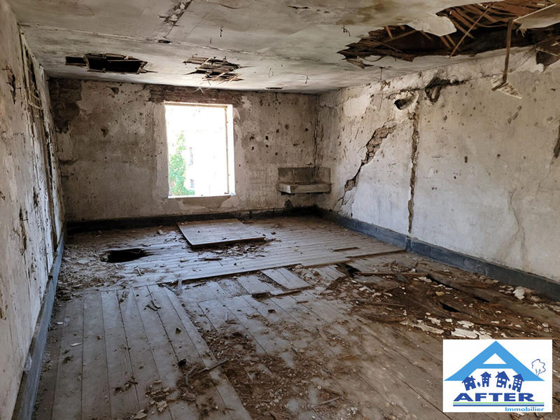 Maison - 242 m² - 4 pièces