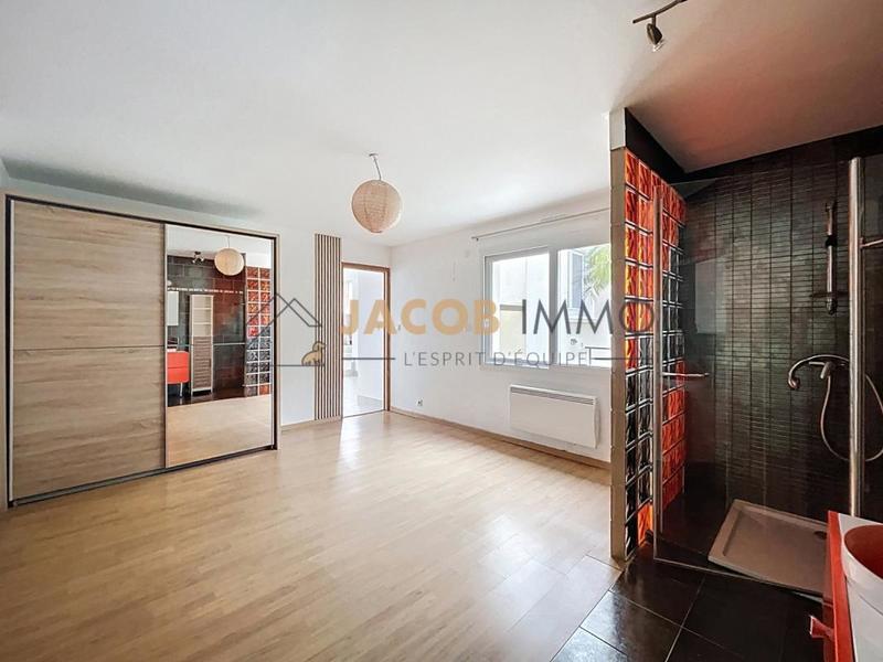 Maison - 142 m² - 6 pièces