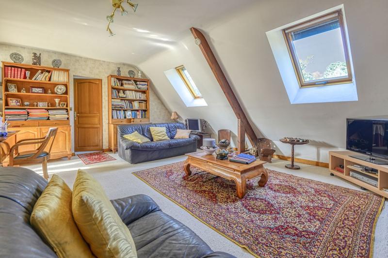 Maison - 270 m² - 7 pièces
