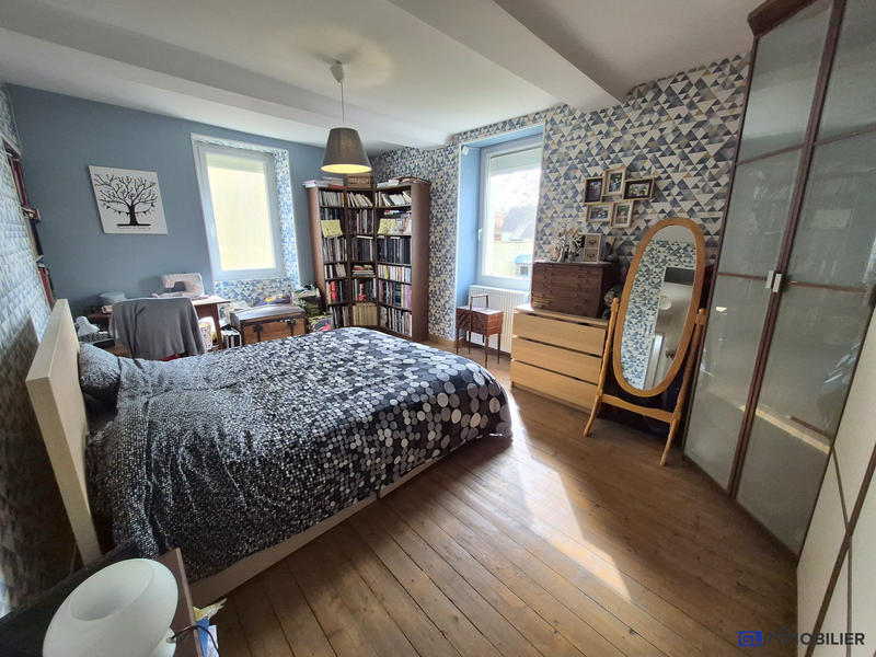 Maison - 168 m² - 7 pièces