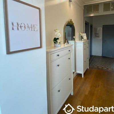 Chambre - 14 m² - 1 pièce