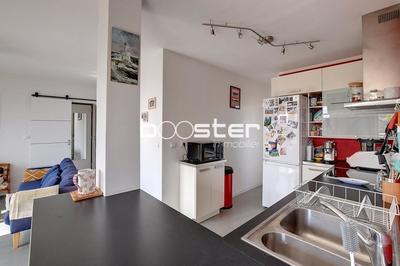 Appartement ancien - 73 m² - 4 pièces