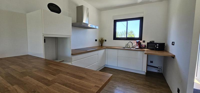 Maison - 112 m² - 4 pièces