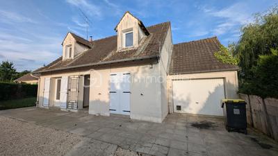 Maison - 95 m² - 5 pièces