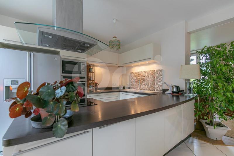 Appartement - 77 m² - 4 pièces