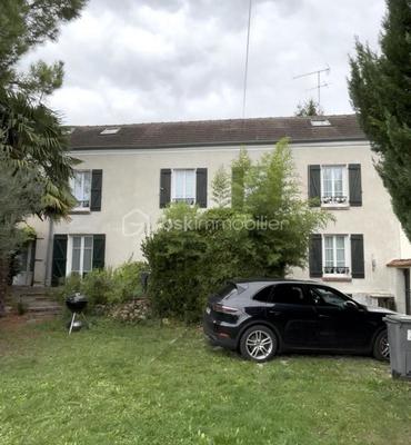 Propriété - 154 m² - 6 pièces