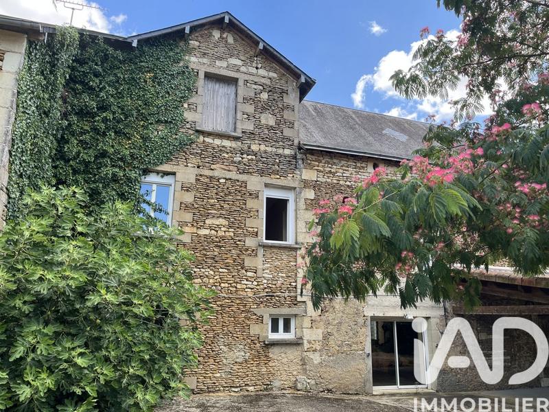 Maison - 247 m² - 8 pièces