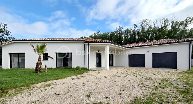 Maison - 144 m² - 5 pièces