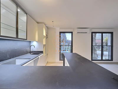 Appartement - 81 m² - 3 pièces