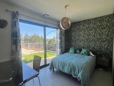 Maison - 159 m² - 7 pièces