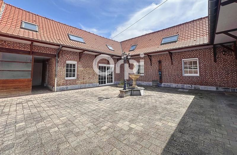 Maison - 317 m² - 7 pièces