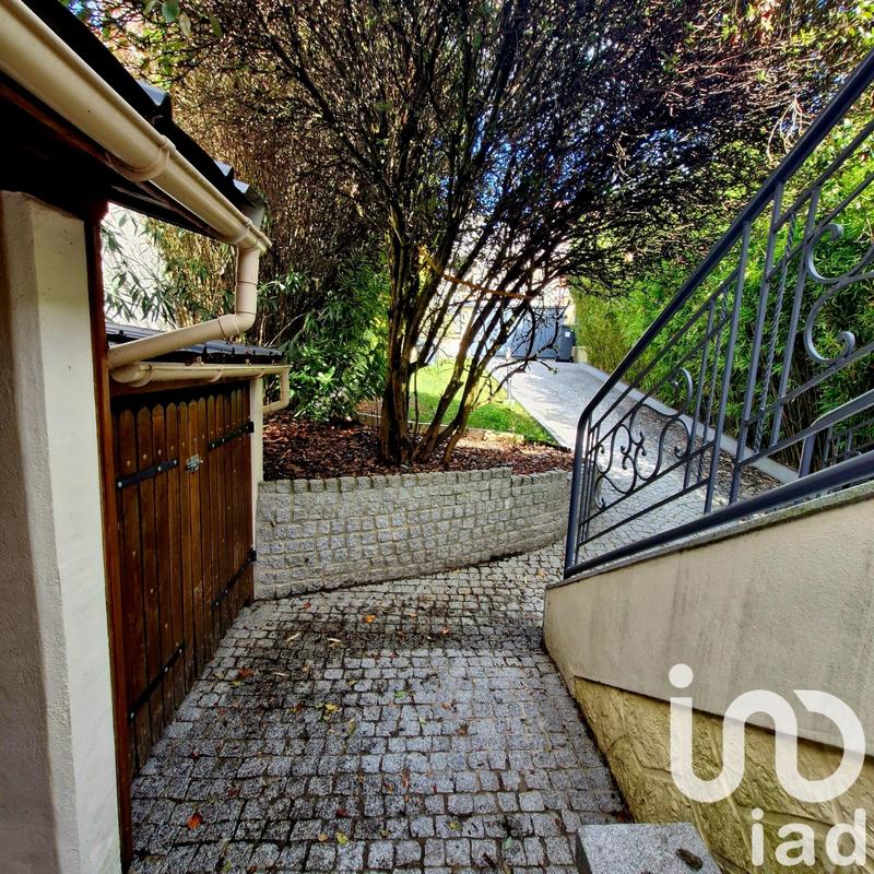 Maison - 136 m² - 9 pièces