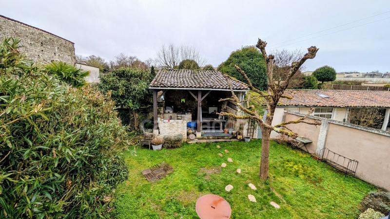 Maison - 157 m² - 6 pièces