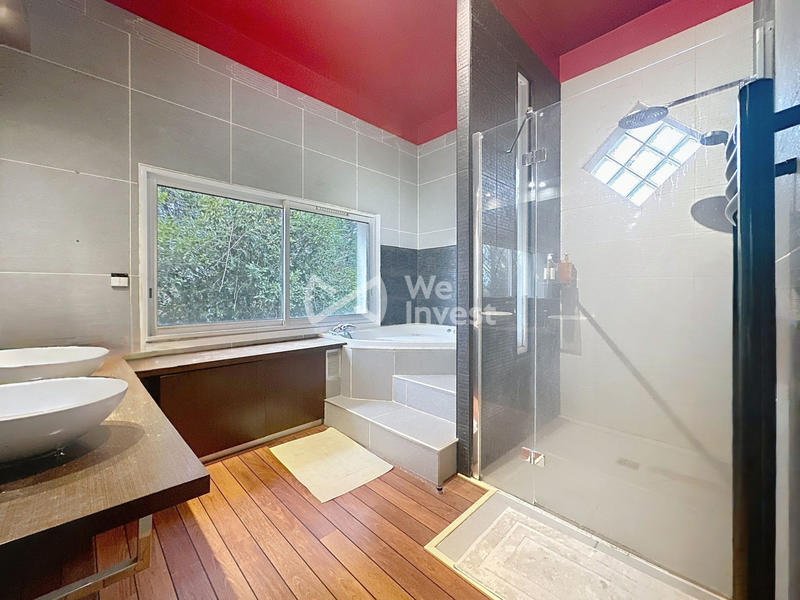 Maison contemporaine - 175 m² - 5 pièces