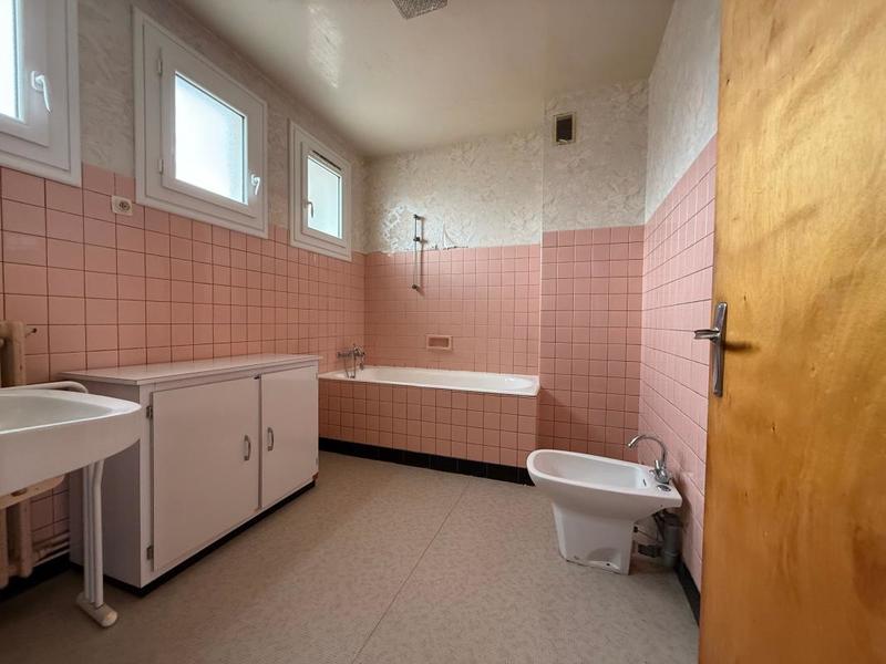 Maison - 170 m² - 7 pièces