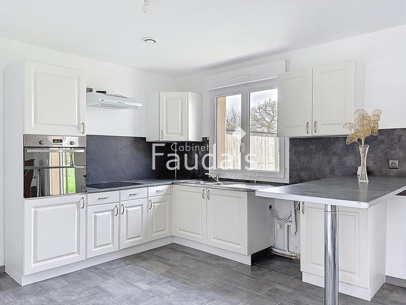 Maison - 94 m² - 4 pièces