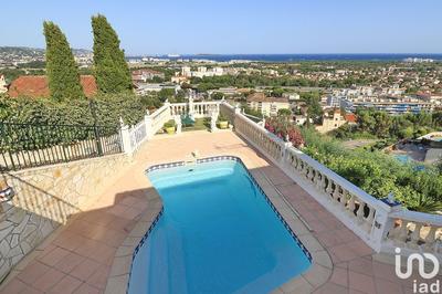 Maison - 172 m² - 6 pièces