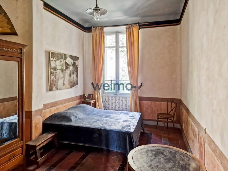 Demeure - 400 m² - 12 pièces