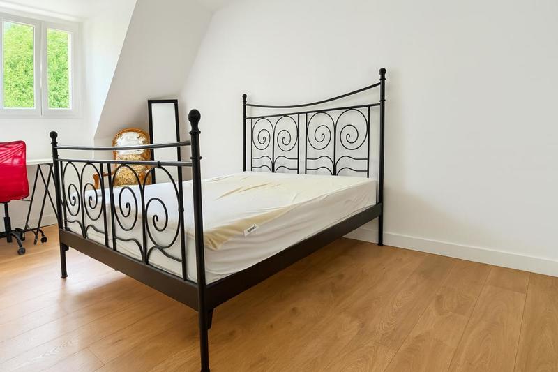 Maison - 177 m² - 9 pièces