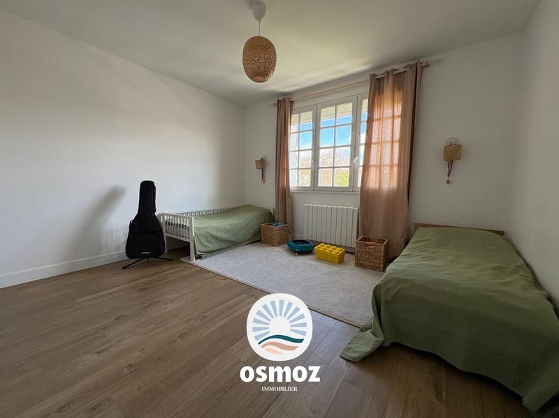 Maison traditionnelle - 172 m² - 7 pièces