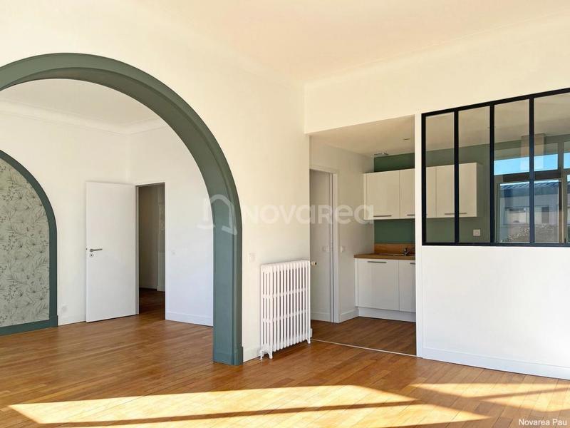 Appartement - 104 m² - 5 pièces