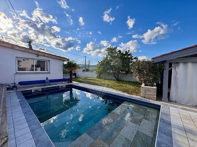 Maison - 175 m² - 6 pièces