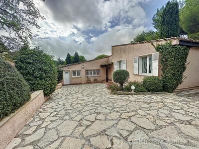 Maison - 134 m² - 5 pièces