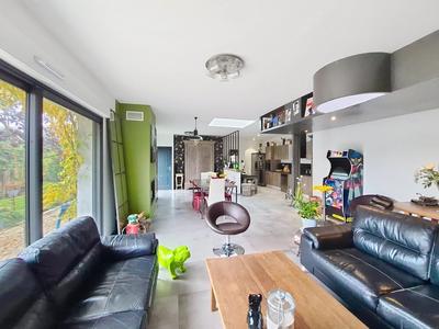 Maison - 148 m² - 6 pièces