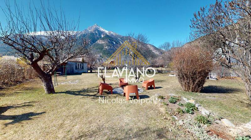 Maison - 315 m² - 10 pièces