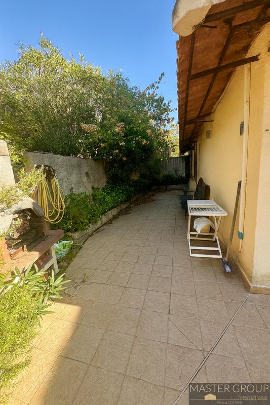 Maison - 208 m² - 9 pièces