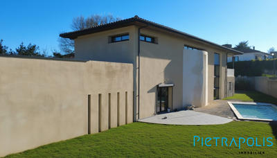 Maison - 199 m² - 2 pièces